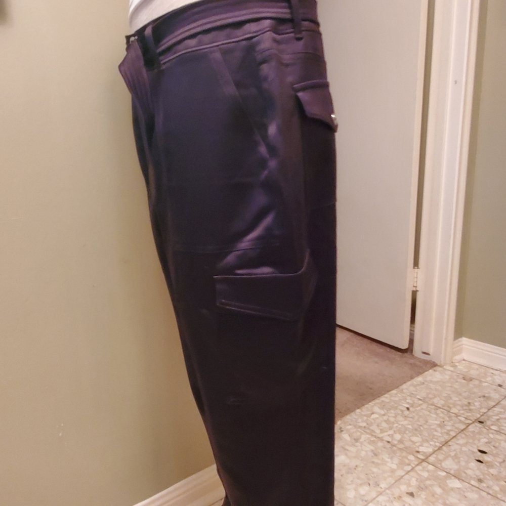 Pants - Picture 4 of 6